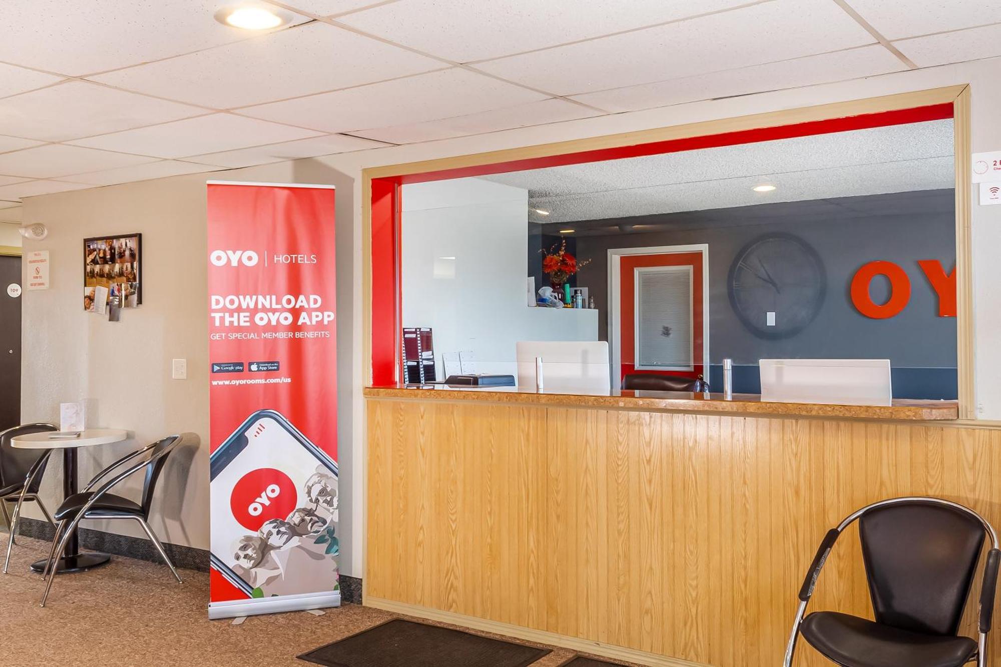 Oyo Hotel Shelby Mt Hwy 2 & I-15 ภายนอก รูปภาพ